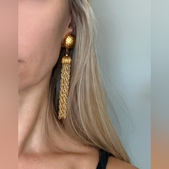 BEN-AMUN Gold-plated Tassel Chain Vintage Clip Earrings Gold - Picture 4 of 4
